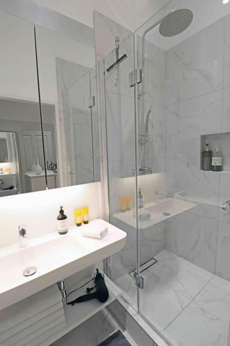 Smart Apt Mit Balkon Am Augarten Park Naehe Zentrum Viyana Dış mekan fotoğraf